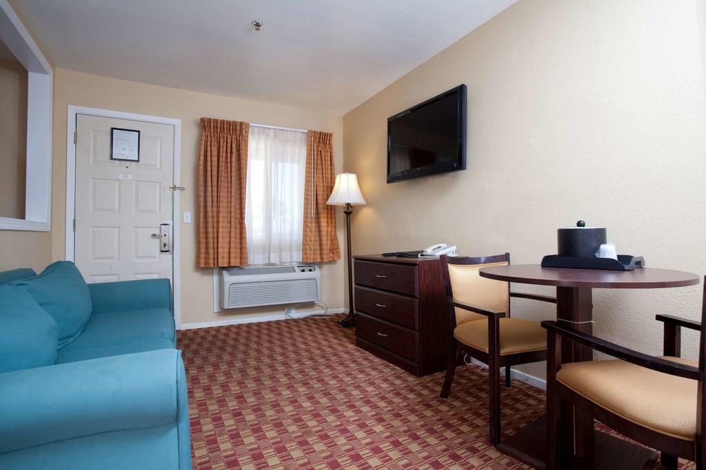 Red Lion Inn & Suites Cathedral City Palm Springs Экстерьер фото